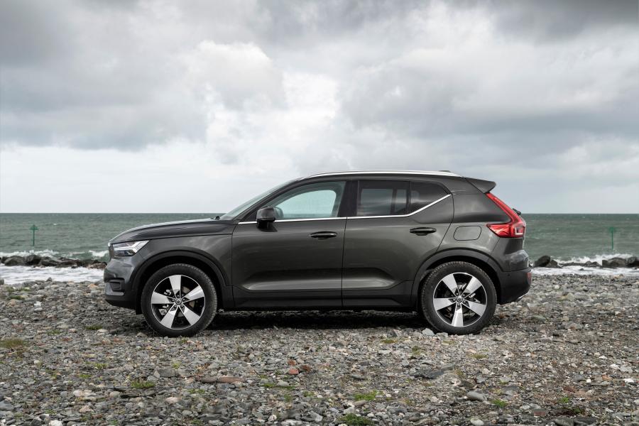  Volvo XC40 D3 Inscription 2018 года  (UK) (фото 17 из 40)